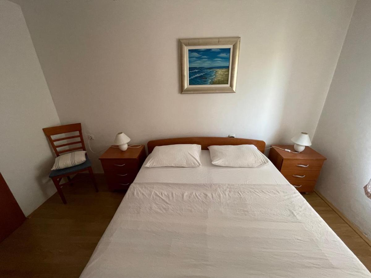 Holiday Home Noeli & Diego Karlobag Buitenkant foto